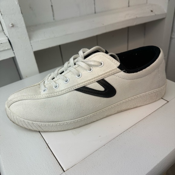 Tretorn Nylite Icon Sneaker - Women's Size 9 Black and White Tennis Shoes - Picture 3 of 13